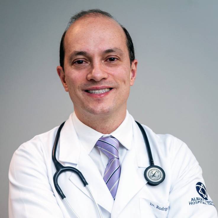 Dr. Rodrigo Pereira Paez - CRM-SP: 94060 (Cardiovascular)